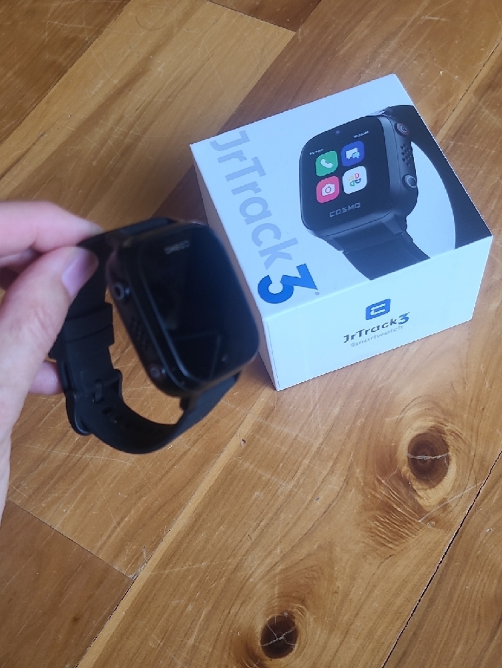 Cosmo Jr Track 3 Smartwatch - Picture 4 of 4
